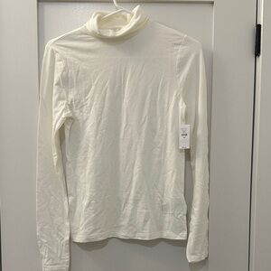 Women's Cream Long-Sleeve Turtleneck Top
Gap 
Size S